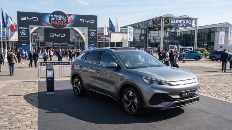 BYD Unveils Flagship Atto 8 SUV at Paris Motor Show with 5-Minute “Flash Charging”